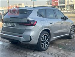 بی ئێم دەبڵیو X1